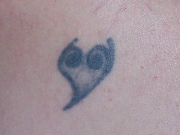 Cat's shoulder tattoo - shoulder tattoo