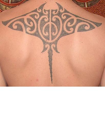 mahori tattoo. manta ray maori tattoo