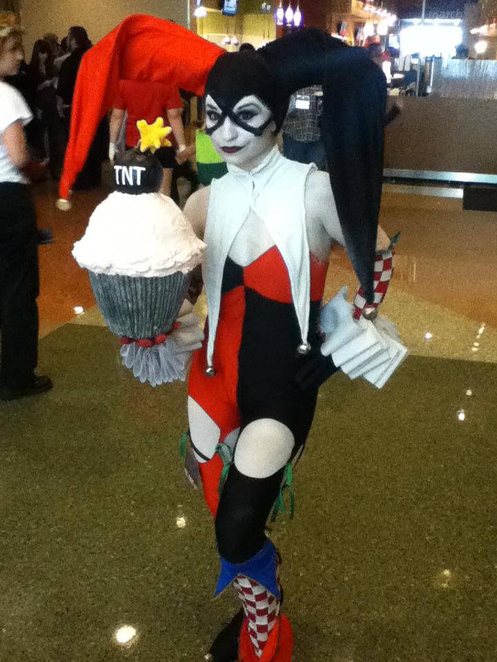 ame_comi_harley_quinn_phoenix_comicon_2013_by_decayedxelegance-d69w5nc.jpg
