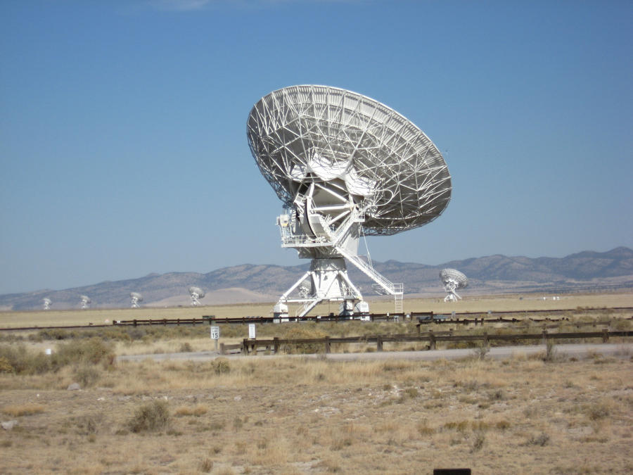 The_Very_Large_Array_12_of_14_by_lordofring07.jpg