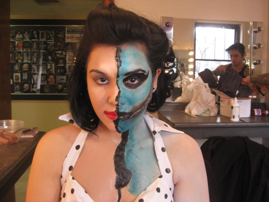 pin up zombie makeup. Zombie Pin-Up Make Up by