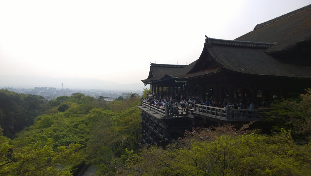 kiyomizu_dera_by_sdfgdifboj-d7frykq.jpg