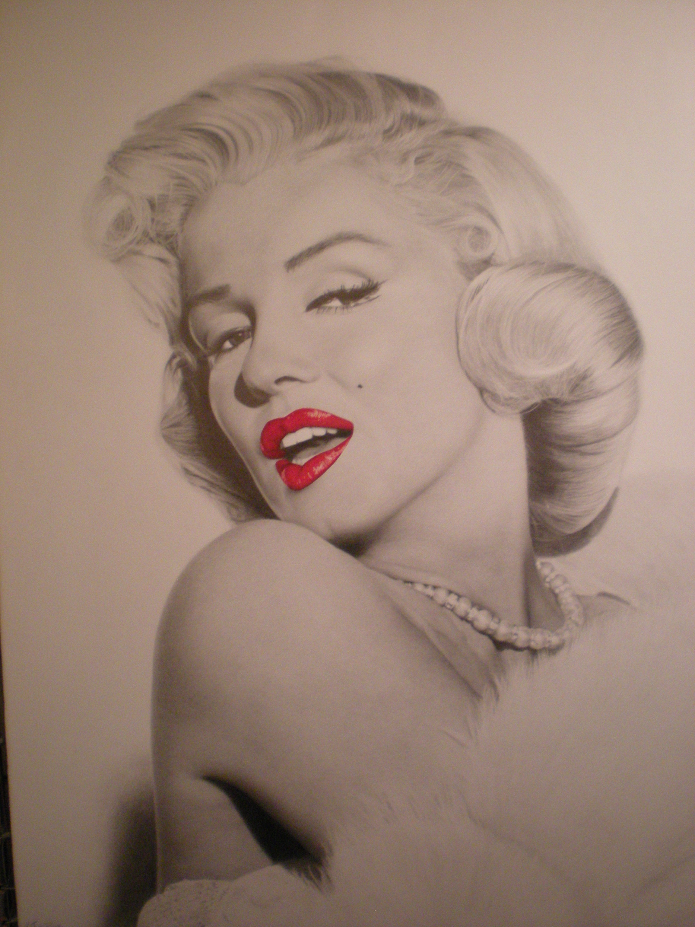 Marilyn Monroe by ChanginColorLizard on DeviantArt