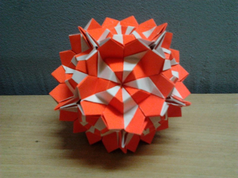Origami origamimalaysia origami Kamillen by no kusudama Kusudama  glue