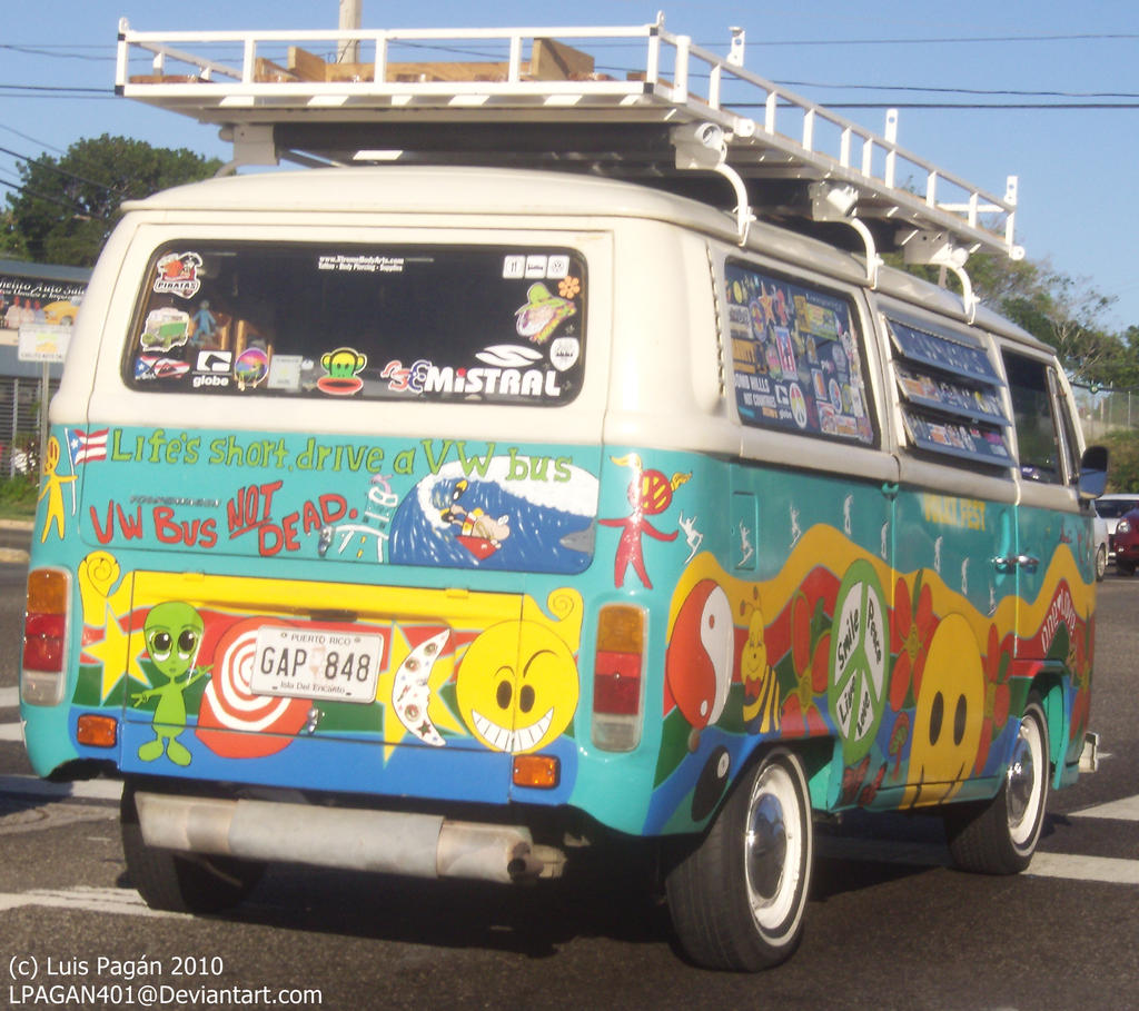 VW Hippy Van 2 by LPAGAN401