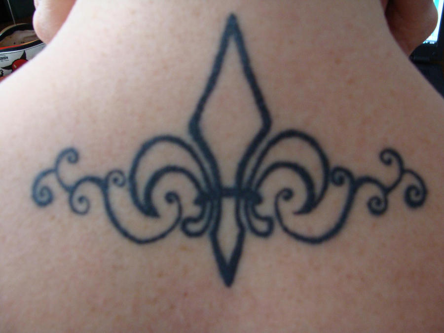 Stratovarius Lily Tattoo by Phoenixx62 on deviantART lily tattoo